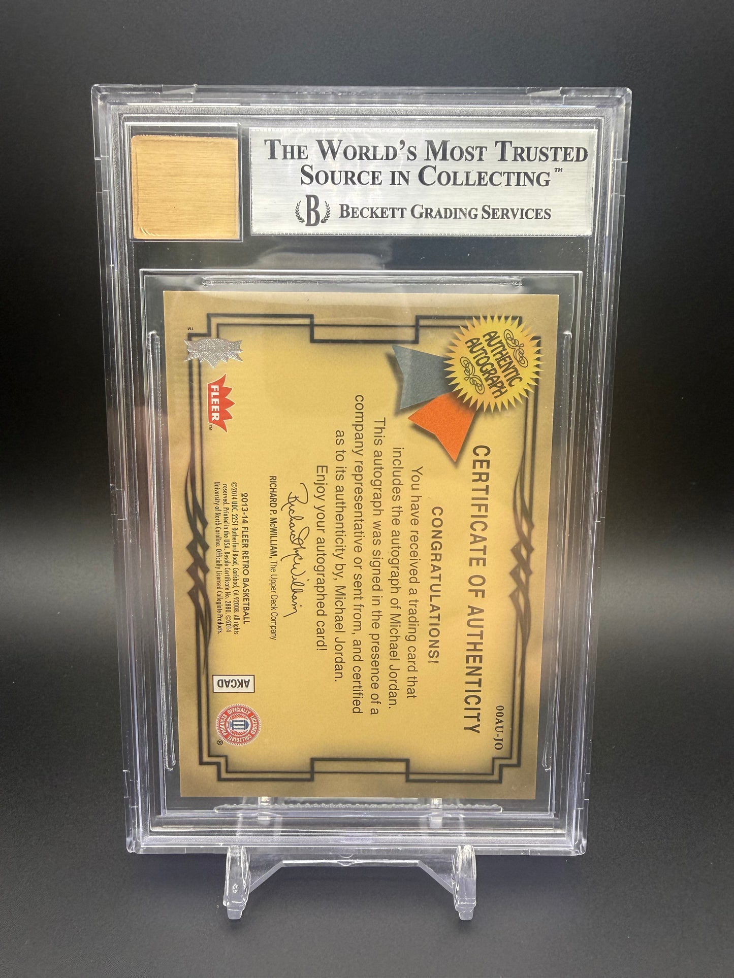 2013-14 FLEER RETRO '00-01 FLEER AUTOGRAPHICS #00AUJO MICHAEL JORDAN AUTO BGS 9 AUTO 10